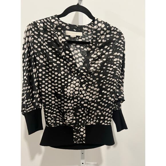 Stella McCartney Black & Cream Printed 100% Silk blouse Sz 38 - Picture 1 of 3